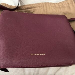 Burberry Burgundy Leather And House Check
Canvas Helmsley Crossbody Bag